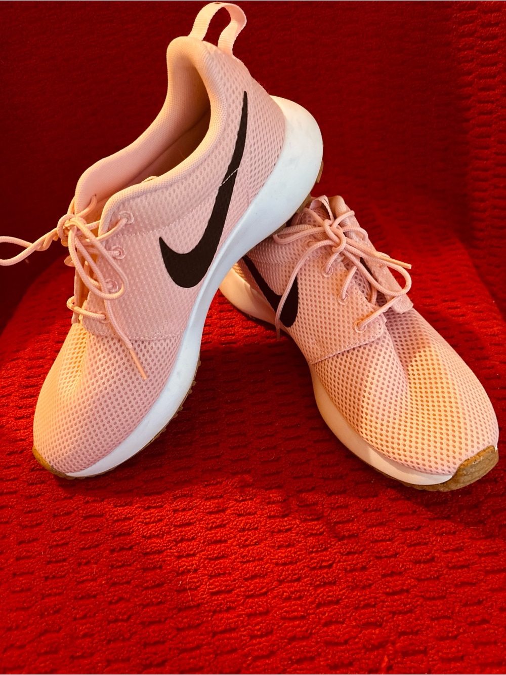 Nike Women's Pink Mesh Lace-Up Golf turf Shoes with Black Swoosh